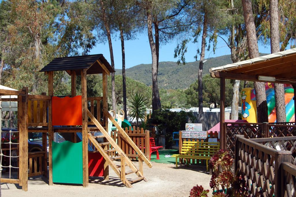 Camping Lacona 카폴리베리 외부 사진